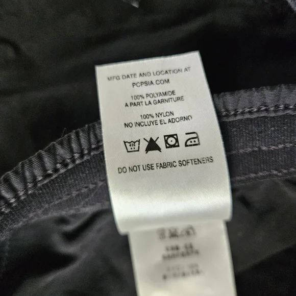 Patagonia Black Baggy Shorts - Picture 4 of 7